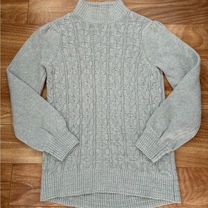Chic Gray Women's Cable Knit Turtleneck Sweater